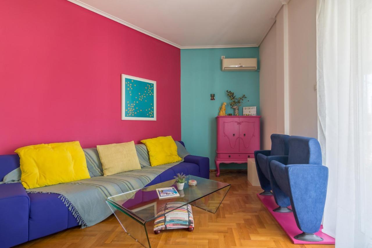 Colorful For 2 Ppl In Pagrati Apartamento
